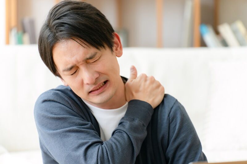左肩肩こり本当は怖い｜左肩の肩こり、本当は怖い？その原因と対策