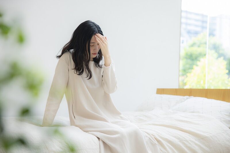 肩こりから頭痛吐き気｜肩こりによる頭痛と吐き気を解消する方法